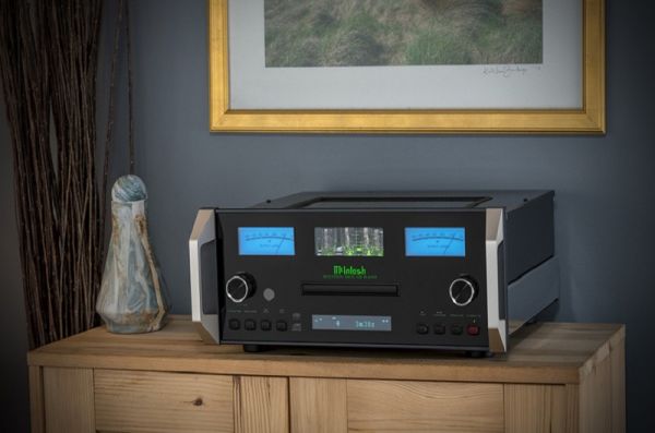 McIntosh ra mắt MCD12000: Đầu CD Player tích hợp DAC ES9038PRO
